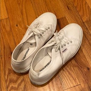 White canvas supergas